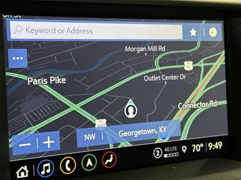 Used 2023 GMC Acadia SLT image 14