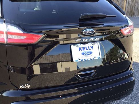 Certified 2024 Ford Edge ST-Line image 9