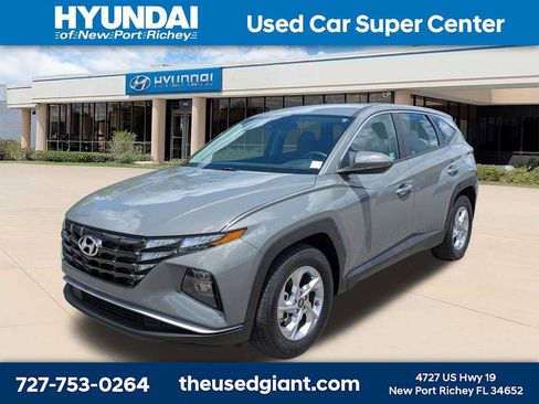 Used 2024 Hyundai Tucson SE FWD image 1