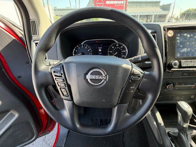 Used 2024 Nissan Frontier SV RWD image 18