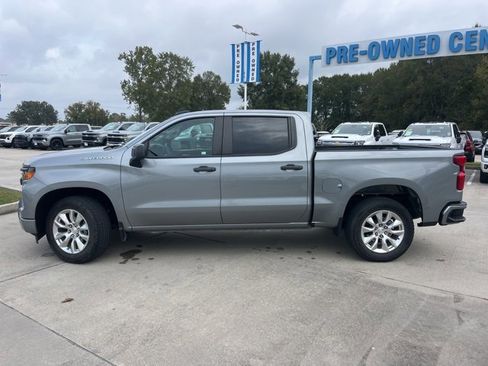 Used 2024 Chevrolet Silverado 1500 Custom image 3