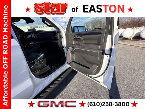 Used 2022 GMC Sierra 1500 AT4X image 13