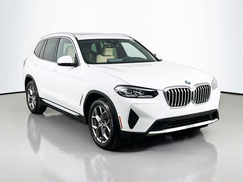 Used 2023 BMW X3 xDrive30i w/ Premium Package w/ZPA image 3