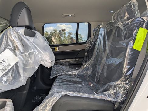 New 2026 Hyundai Santa Fe SE image 15