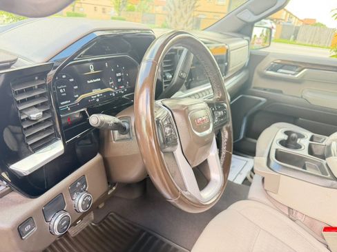 Used 2023 GMC Sierra 1500 SLE RWD image 31
