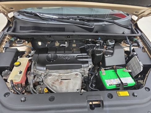 Used 2011 Toyota RAV4 Limited w/ Limited Extra Value Pkg image 38