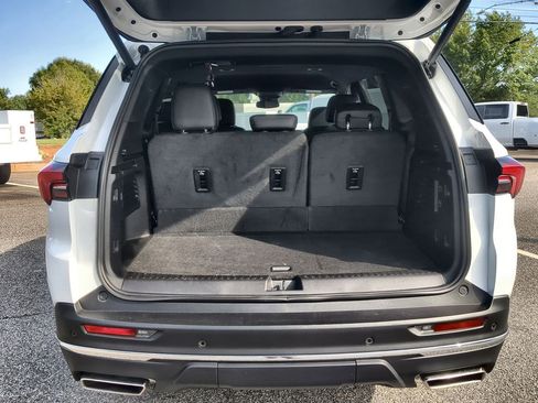 Used 2025 Buick Enclave Preferred w/ Power Package image 26