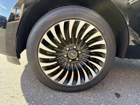 Used 2019 Lincoln Navigator Black Label image 28