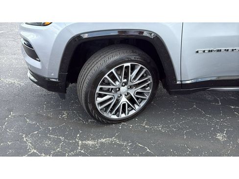 Used 2023 Jeep Compass Limited w/ Elite Group AWD/4WD image 12