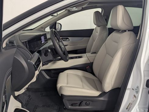 Used 2025 Nissan Murano SL AWD/4WD image 13