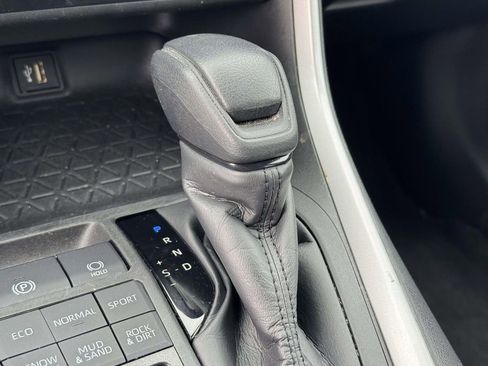 Used 2023 Toyota RAV4 XLE w/ Convenience Package AWD/4WD image 33