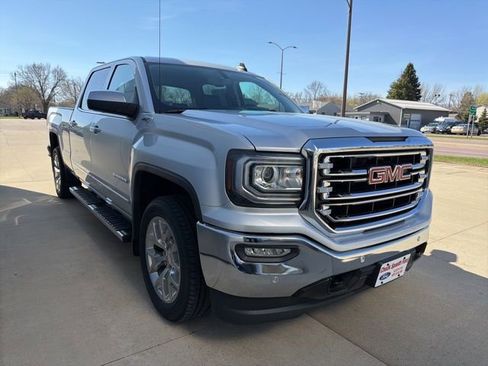 Used 2018 GMC Sierra 1500 SLT w/ SLT Premium Package AWD/4WD image 6