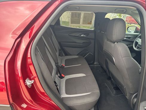 Used 2025 Chevrolet TrailBlazer LT image 23