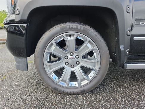 Used 2018 GMC Sierra 1500 Denali w/ Denali Ultimate Package AWD/4WD image 38