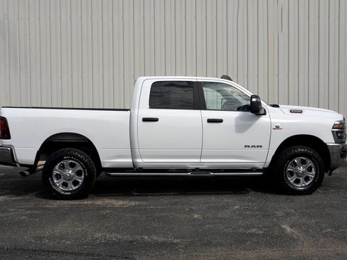 Used 2025 RAM 2500 Big Horn AWD/4WD image 10