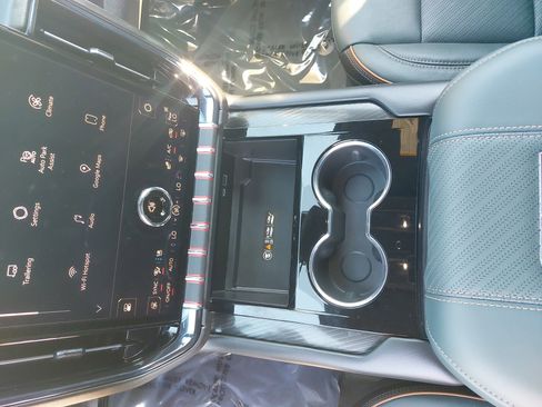 Used 2025 GMC Yukon AT4 image 26