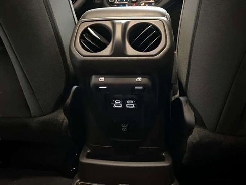 Used 2025 Jeep Wrangler Unlimited Sahara w/ Safety Group AWD/4WD image 68