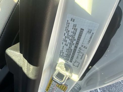 Used 2021 Ford Escape Titanium image 21