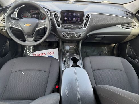 Used 2022 Chevrolet Malibu LT image 10