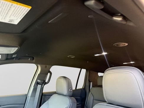New 2027 Chevrolet Traverse LT w/ LPO, Floor Liner Package FWD image 22