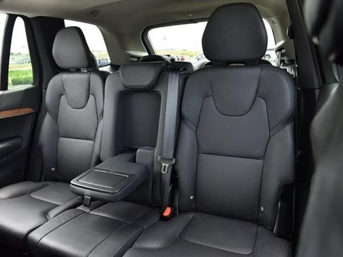 Used 2025 Volvo XC90 B6 Plus w/ Protection Package Premier AWD/4WD image 21