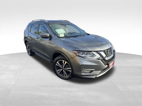 Used 2018 Nissan Rogue SL w/ Premium Package image 30