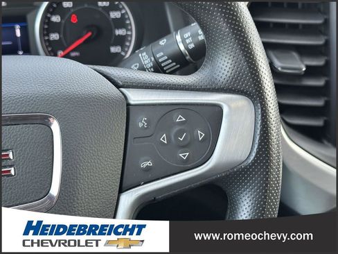 Used 2022 GMC Acadia SLE w/ Driver Convenience Package image 27