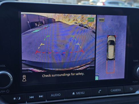 Certified 2025 Nissan Rogue SV image 18