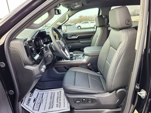 New 2026 GMC Sierra 1500 SLT w/ SLT Premium Plus Package image 8