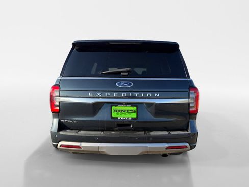 Used 2023 Ford Expedition Platinum AWD/4WD image 5