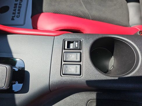 Used 2025 Nissan Z Performance w/ Floor Mat Package image 16