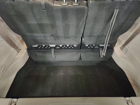 Used 2022 Chrysler Pacifica Touring-L w/ Uconnect Theater Family Group AWD/4WD image 55