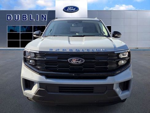 New 2026 Ford Expedition Active image 2