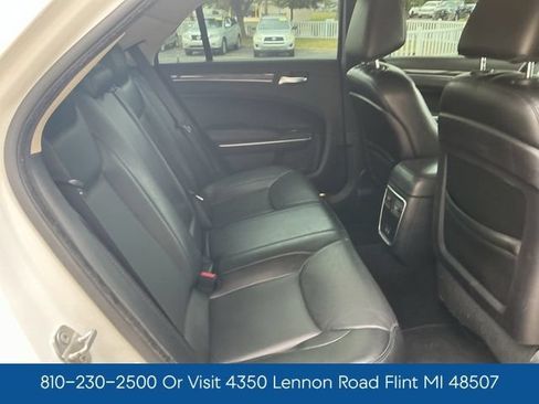 Used 2019 Chrysler 300 Touring w/ Quick Order Package 2EF RWD image 31