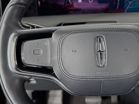 Used 2025 Lincoln Nautilus Premier w/ Equipment Group 102A AWD/4WD image 16