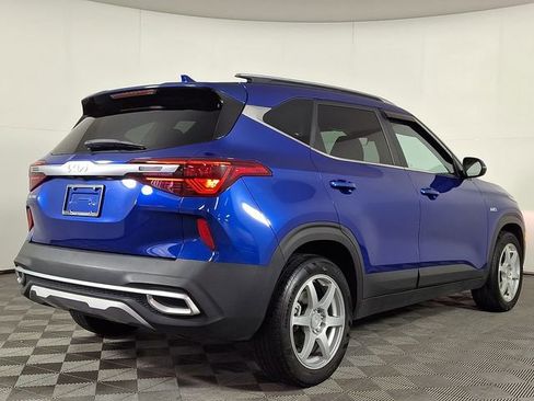 Used 2022 Kia Seltos S image 9