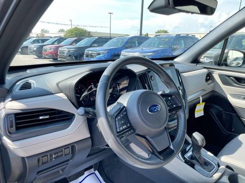 Used 2025 Subaru Forester Premium w/ Convenience Package #1 AWD/4WD image 9