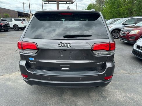 Used 2021 Jeep Grand Cherokee Laredo X AWD/4WD image 5