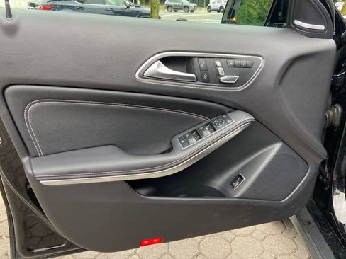 Used 2020 Mercedes-Benz GLA 250 4MATIC image 25
