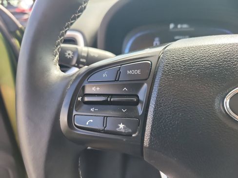 Used 2024 Hyundai Venue SEL FWD image 27
