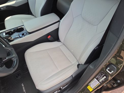 Used 2023 Lexus RX 350 Premium Plus w/ Accessory Package AWD/4WD image 13