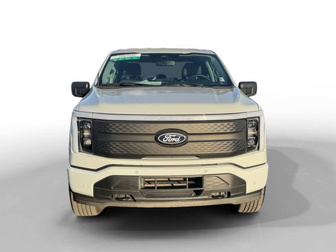 Used 2024 Ford F150 Lightning Flash image 8