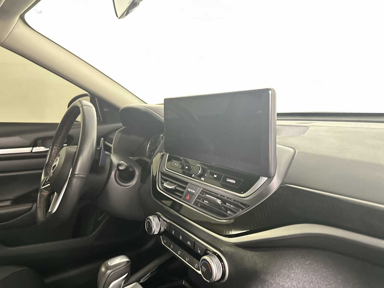 Used 2024 Nissan Altima 2.5 SR w/ SR Premium Package FWD image 13