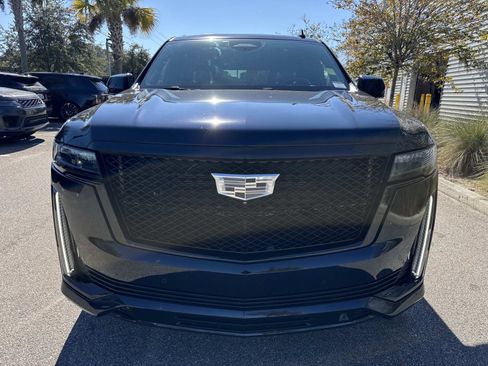 Used 2021 Cadillac Escalade Sport Platinum w/ Heavy-Duty Trailer Package image 8