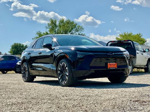 New 2025 Chevrolet Blazer EV RS image 9