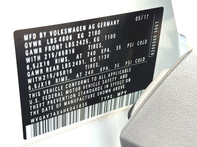 Used 2017 Volkswagen Tiguan S FWD image 33
