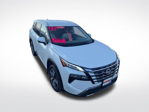 Certified 2025 Nissan Rogue SL AWD/4WD image 33