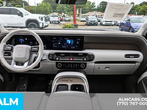 Used 2026 Hyundai Palisade SEL FWD image 32