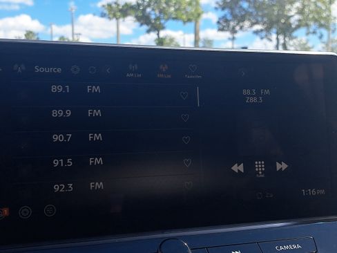 Certified 2025 Nissan Rogue SL image 26