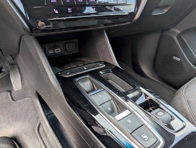Used 2023 Chevrolet Bolt LT w/ Infotainment Package FWD image 22